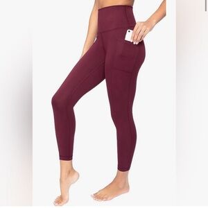 Yogalicious Lux | Studio High Waist Capri Active Leggings